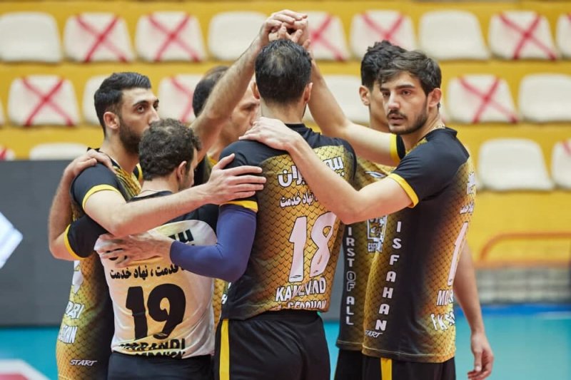 لیگ والیبال؛ سپاهان همچنان روی نوار برد