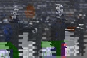 هانسی فلیک: حالا از پرواز به قطر لذت می‌بریم