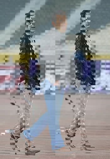 1570792