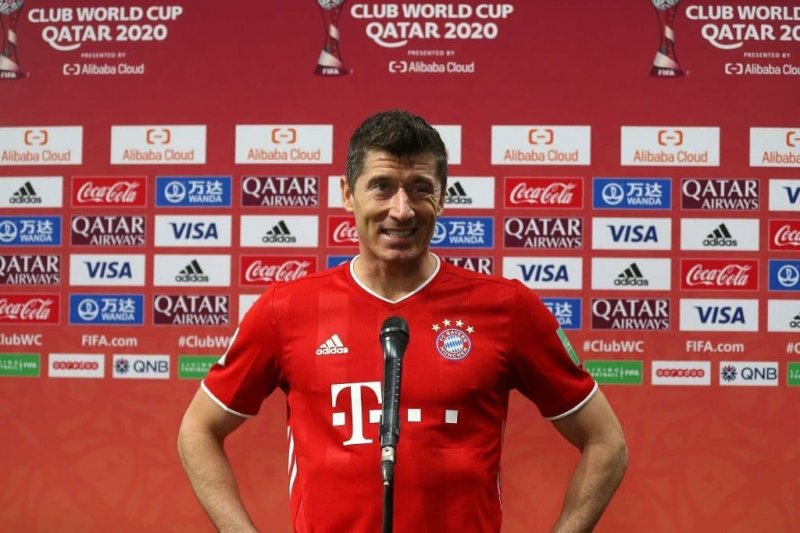 لواندوفسکی: به بچهها گفتم بیشتر سانتر کنند