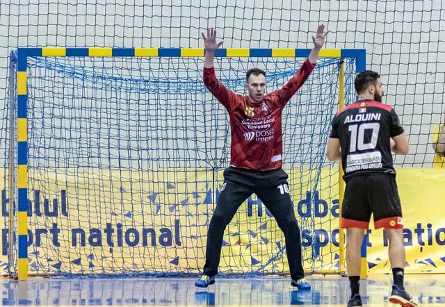 لژیونر هندبال: امیدوارم تکلیف سرمربی مشخص شود