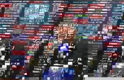 1572195