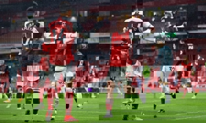 آرسنال 4 - 2 لیدز؛ آتش بازی اوبامیانگ