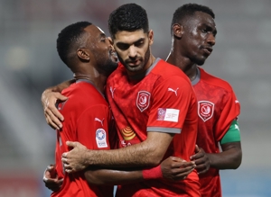 علی کریمی، هافبک الدحیل مقابل الاهلی