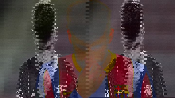 1573995