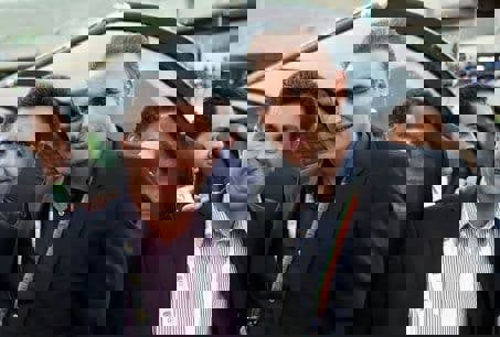 قلعه نویی و گل محمدی؛ کم گل ولی جذاب (عکس)