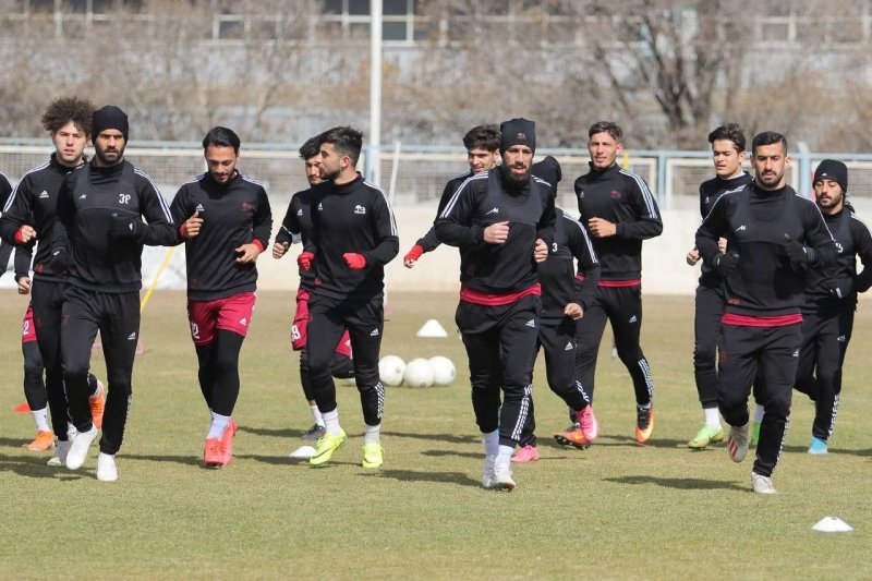 جنب و جوش مربی تراکتور در تمرینات ۱۴۰۰(عکس)