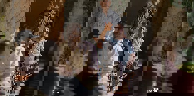1575646