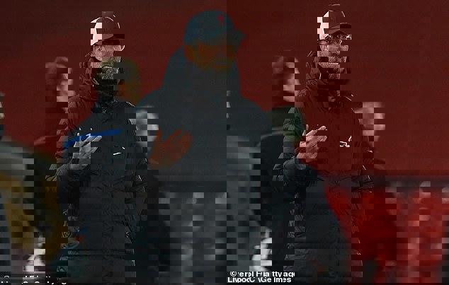 1575923