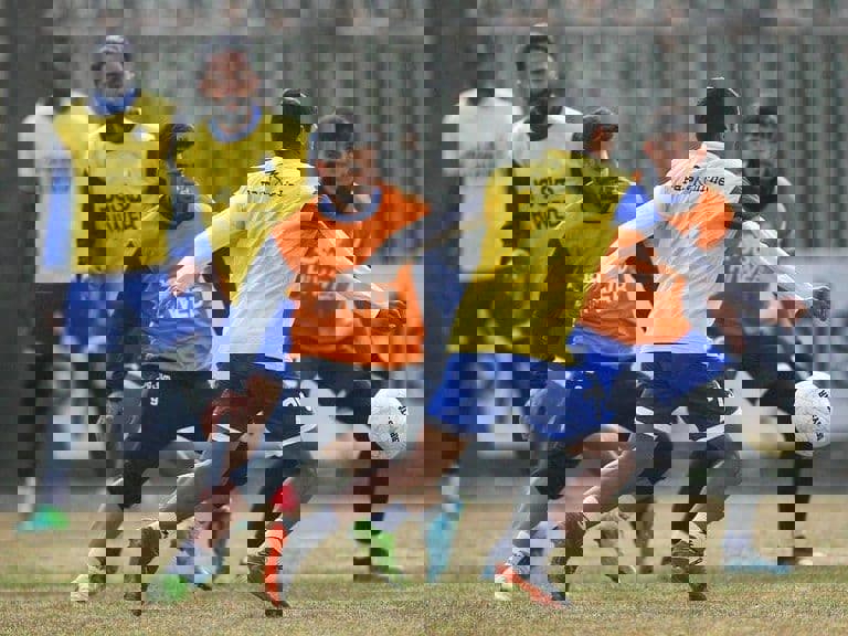 کمربند میانی استقلال، آماده شروع لیگ (عکس)