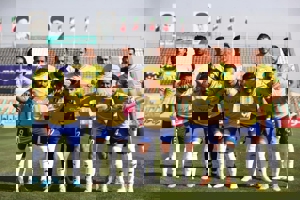 نفت در انتظار مجوز دو بازیکن برای جدال پرسپولیس