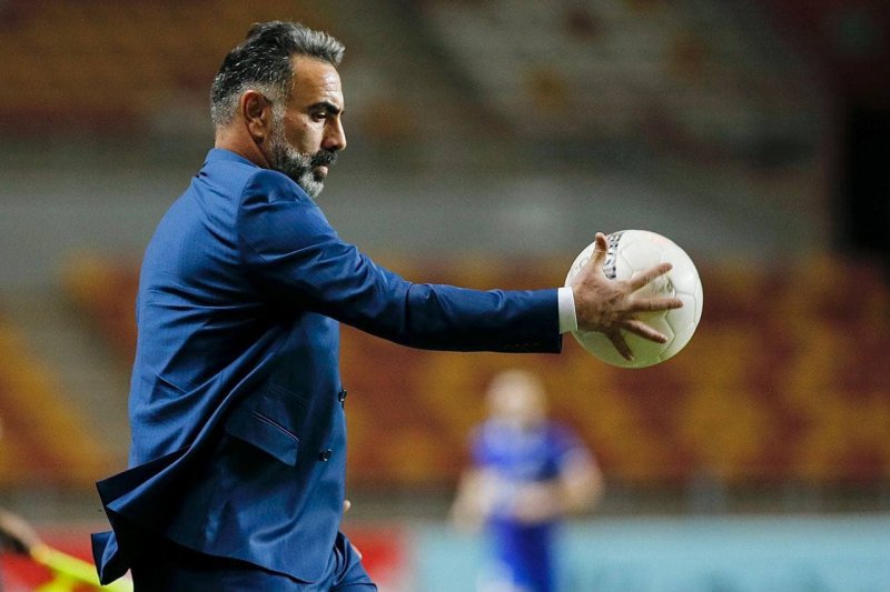 نظرسنجی: آیا با برکناری محمود فکری موافقید؟