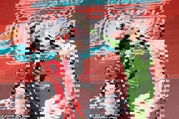 1579762