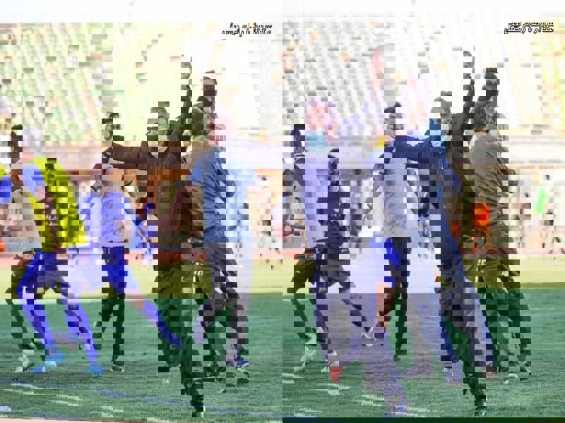 1580025