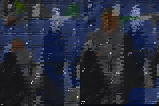 1580241