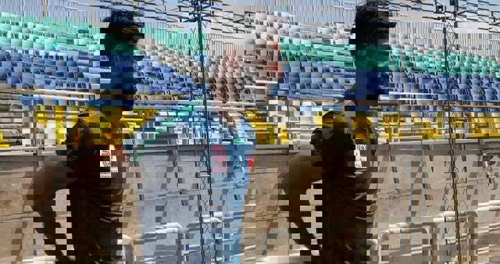 رونمایی رسمی از مغانلو با پیراهن پرسپولیس (عکس)