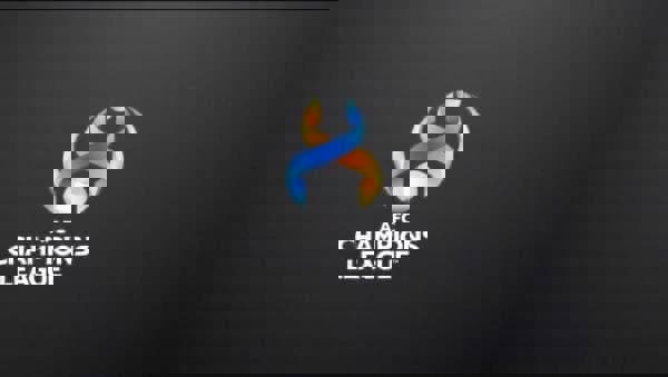 استقلال آسیایی؛ نیمه شب به وقت جده