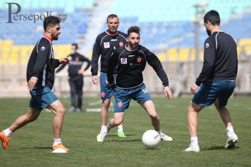 مهدی عبدی علیه طلسم ۵۳ روز گل‌نزنی! (عکس)