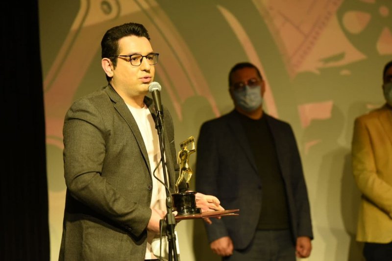 انتقاد تند احمدی از نحوه چینش گزارشگرها در تلویزیون