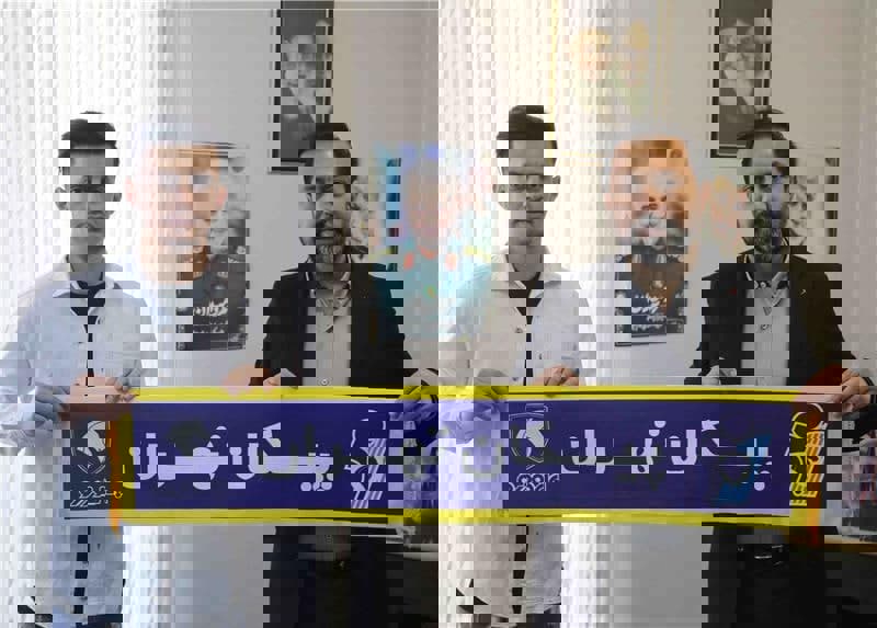 بازگشت فوتبالیستی که فکش از دو قسمت شکست(عکس)