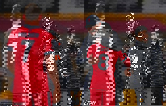1582586
