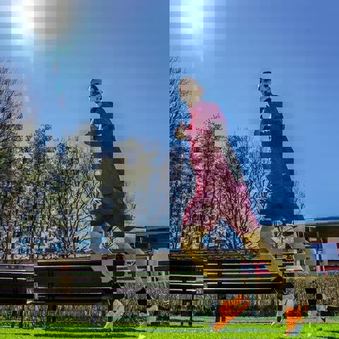 1582812