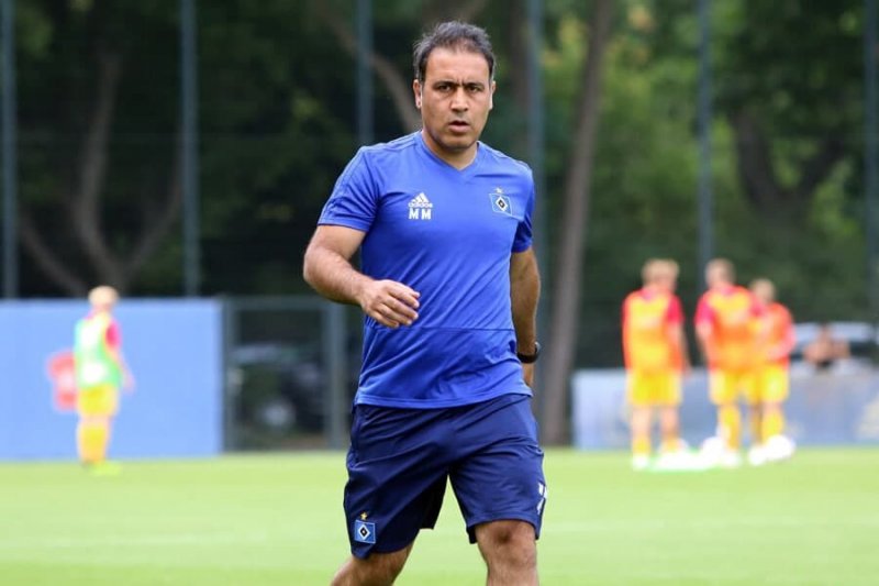 گریه ناگهانی مهدوی‌کیا در برنامه زنده (عکس)