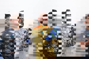 منادی: نقش کمک داور پشت خط چیست؟