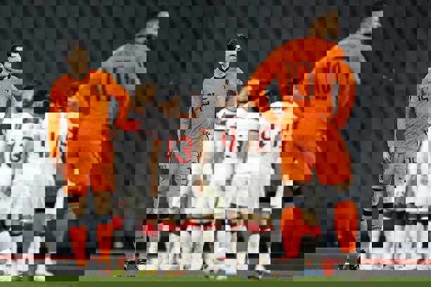 بارسلونا، متهم ردیف اول شب تلخ هلندی ها (عکس)