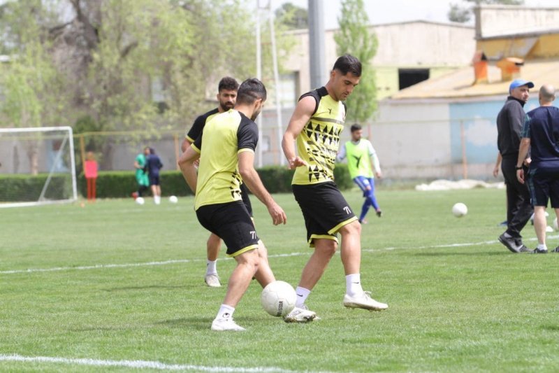 نساجی با گلزن دو بازی قبل مقابل نفت(عکس)