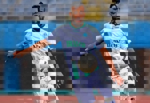 احمدی: این بازی را فراموش می‌کنیم