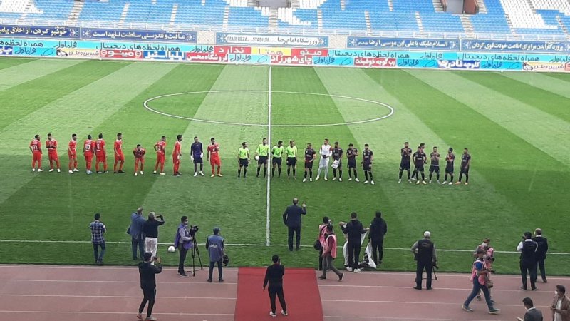 مشکل نیمکت نشینان پرسپولیس در استادیوم