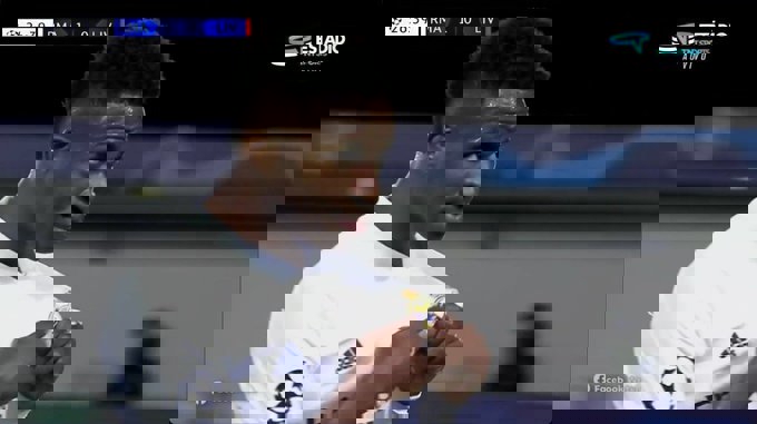 1588138