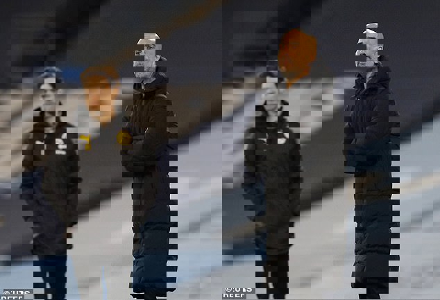 1588206