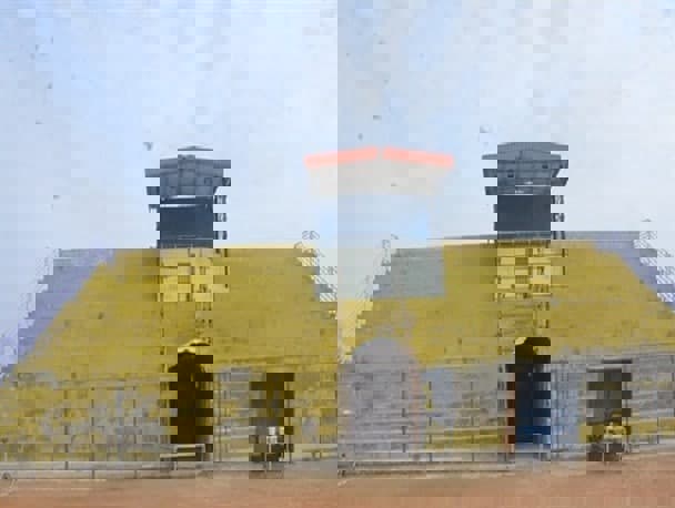 1588354