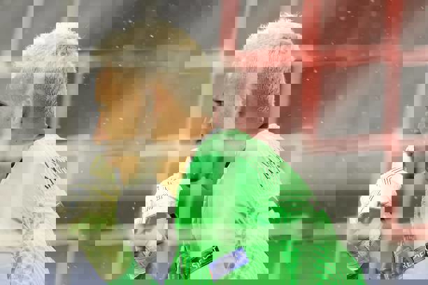 1588647
