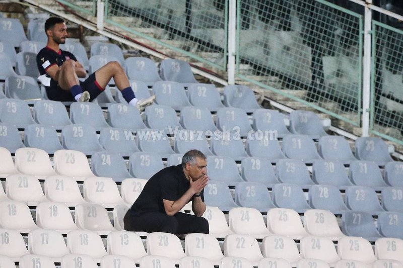 برنده بهجای ساکت و گل محمدی (عکس)