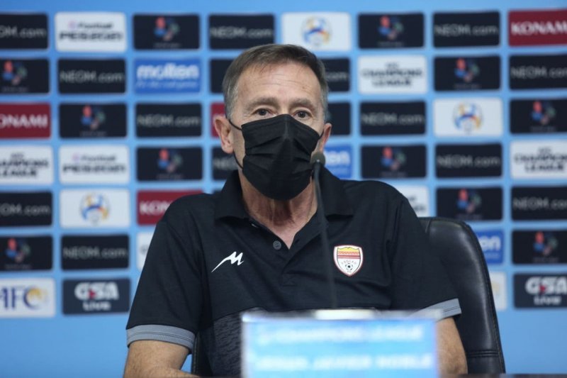 مربی فولاد: الوحدات تیم خطرناکی در حمله است اما...