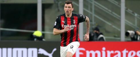 مهاجم میلان و بخشیدن حقوقش به خیریه