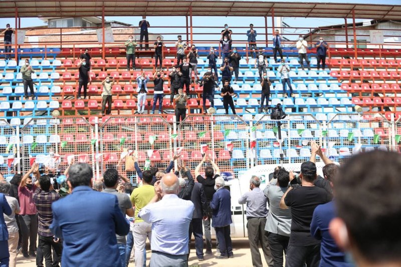 وداع تلخ با دستنشان در ورزشگاه وطنی(عکس)