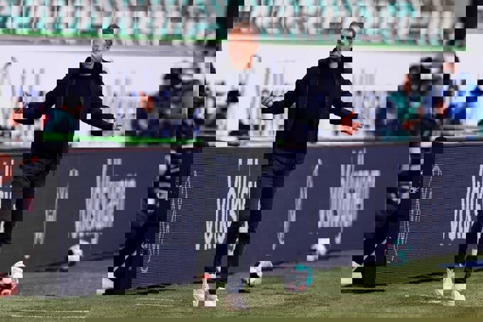 1592082