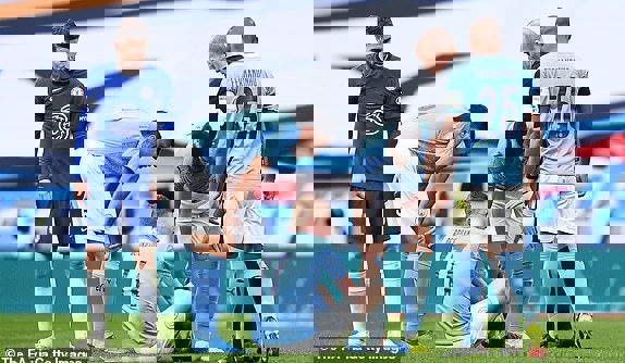 1592104
