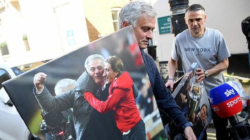 مورینیو چگونه محل کار خود را ترک کرد؟