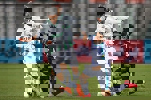 آلومینیوم 1 – 1 پیکان؛ تساوی در دوئل پنالتی ها