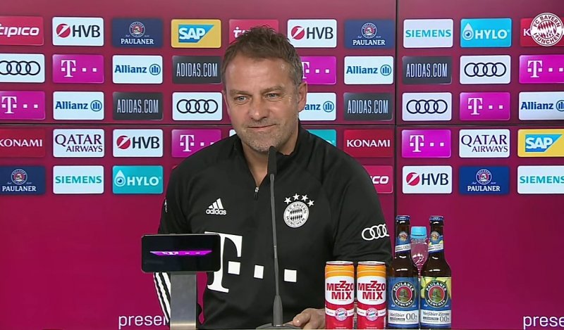 هانسیفلیک و حمایت از دشمن شمارهیک خود در بایرن