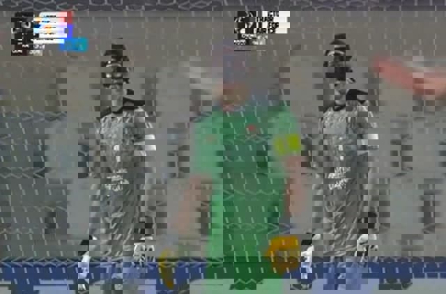 1594330