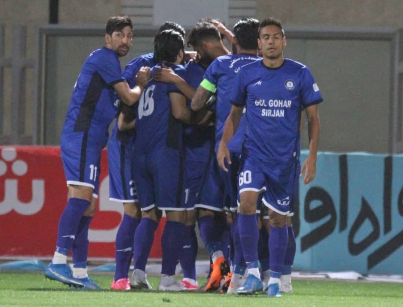 گلگهر 1 نفت آبادان 0؛ سال 1400، سال قلعهنویی