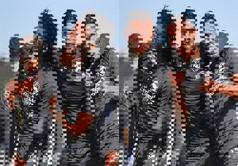 1594662