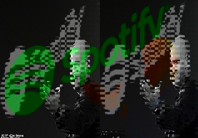 1597144