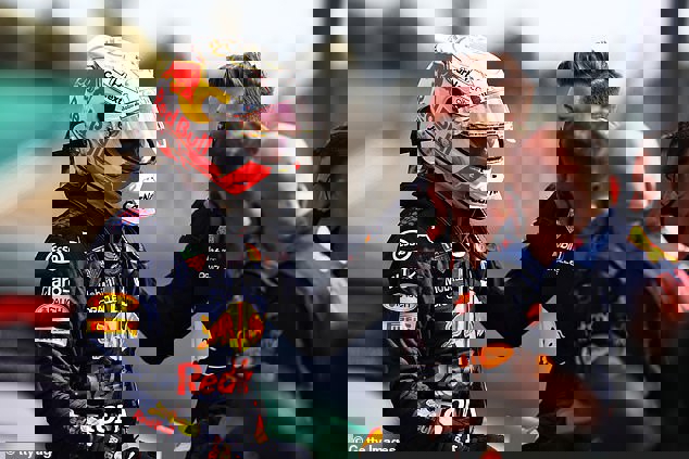 1597553